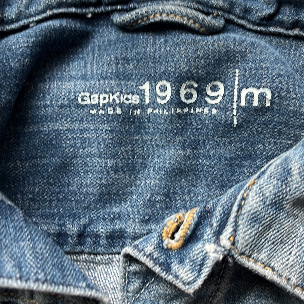 GAP Jean Jacket - Picture 2 of 2